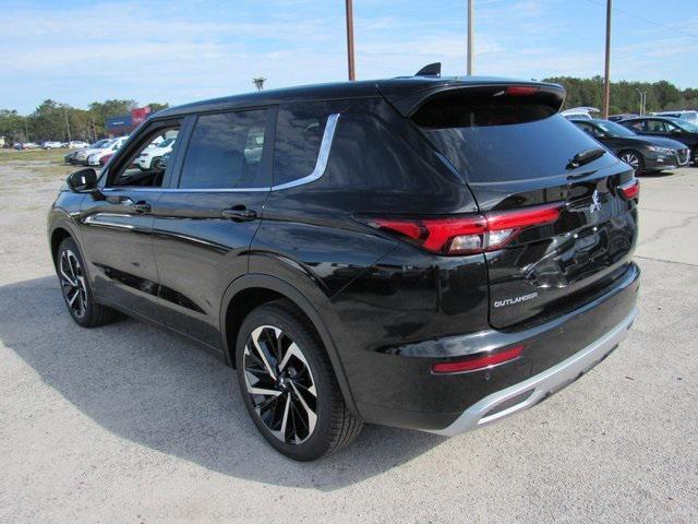 new 2024 Mitsubishi Outlander car, priced at $27,655