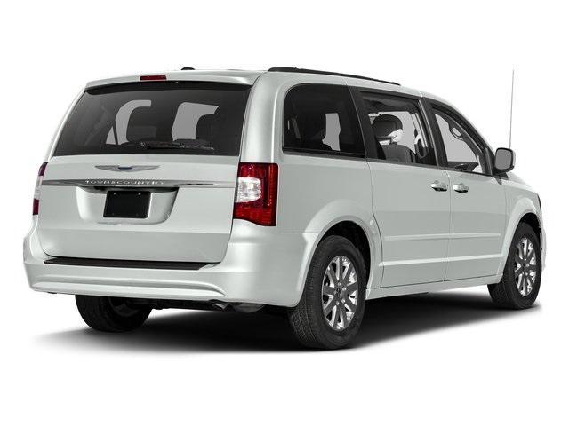 used 2016 Chrysler Town & Country car