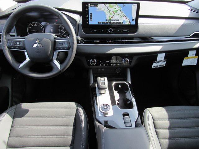 new 2025 Mitsubishi Outlander car, priced at $26,105