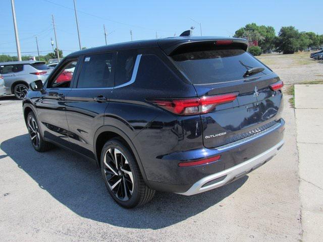 new 2024 Mitsubishi Outlander car, priced at $26,955