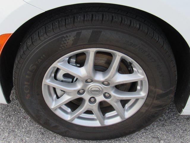 used 2022 Chrysler Pacifica car, priced at $19,897