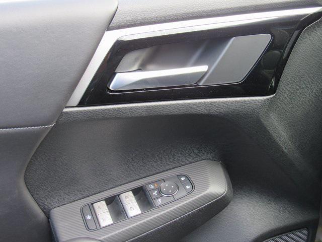 new 2025 Mitsubishi Outlander car, priced at $26,255