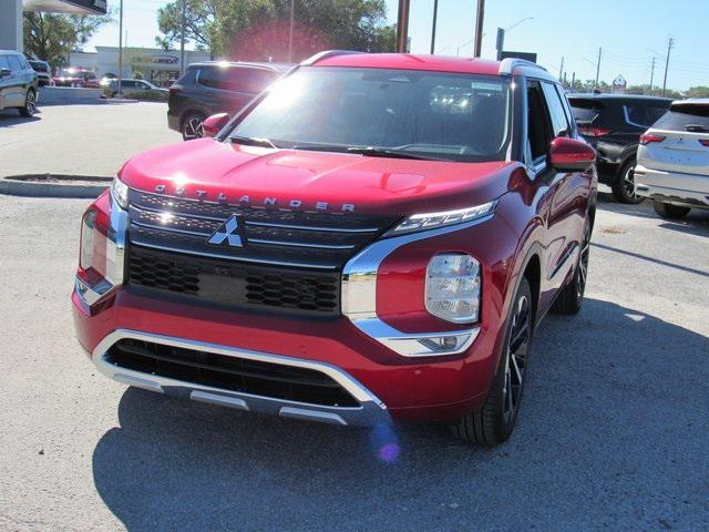 new 2024 Mitsubishi Outlander car, priced at $28,225