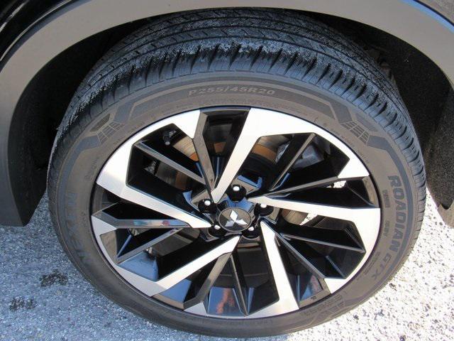 used 2022 Mitsubishi Outlander car, priced at $23,936