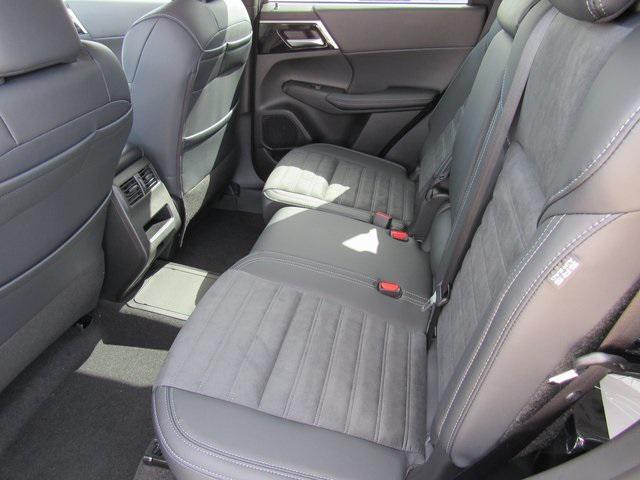 new 2025 Mitsubishi Outlander PHEV car, priced at $37,975