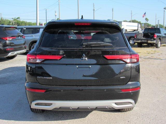 new 2024 Mitsubishi Outlander car, priced at $28,105