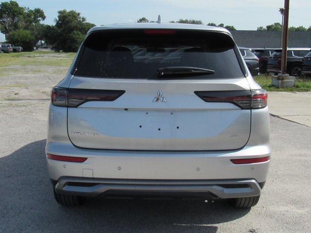 new 2025 Mitsubishi Outlander car, priced at $26,105