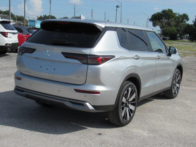 new 2025 Mitsubishi Outlander car, priced at $26,105