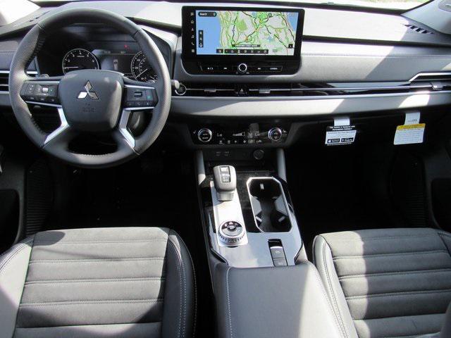 new 2025 Mitsubishi Outlander car, priced at $26,105