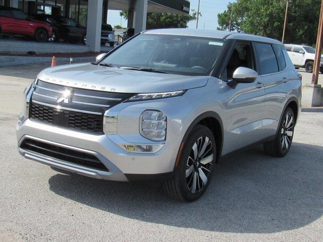 new 2025 Mitsubishi Outlander car, priced at $26,105