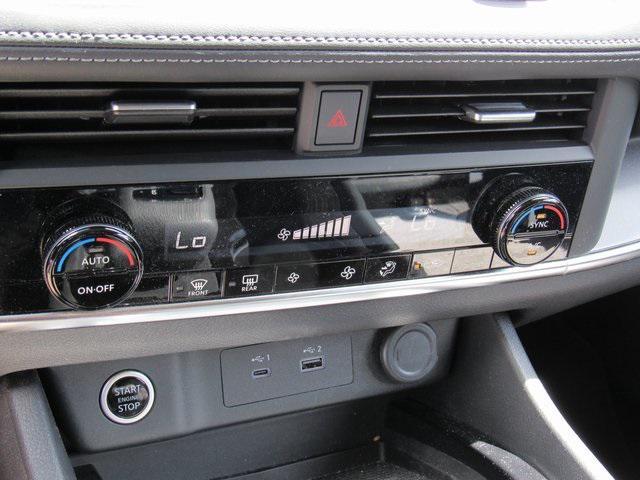 used 2023 Nissan Rogue car, priced at $22,103