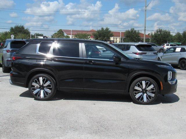 new 2025 Mitsubishi Outlander car, priced at $31,795