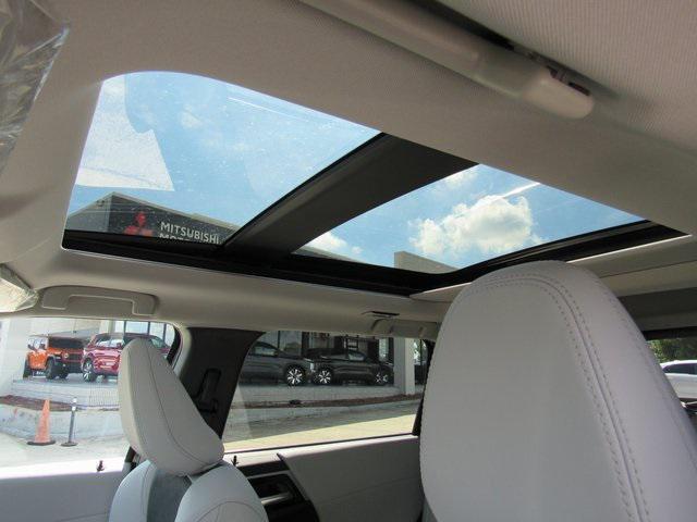 new 2025 Mitsubishi Outlander car, priced at $31,795