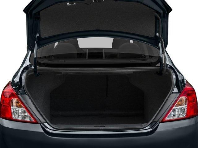 used 2016 Nissan Versa car