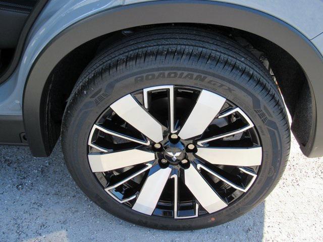 new 2025 Mitsubishi Outlander car, priced at $28,950