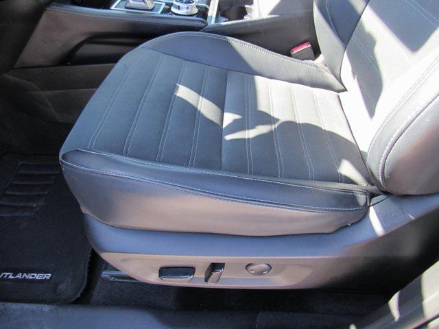 used 2024 Mitsubishi Outlander car, priced at $20,997