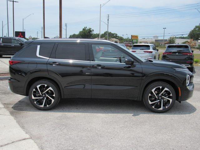 new 2024 Mitsubishi Outlander car, priced at $28,070