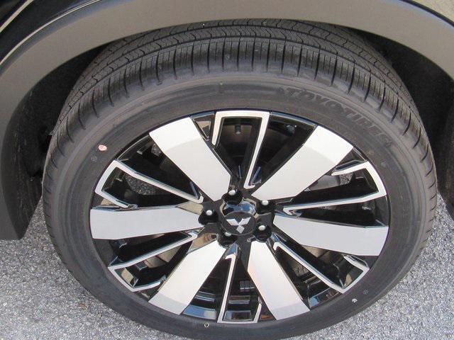 new 2025 Mitsubishi Outlander car, priced at $33,745