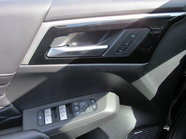 new 2025 Mitsubishi Outlander car, priced at $33,745