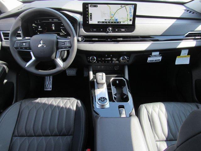 new 2025 Mitsubishi Outlander car, priced at $33,745