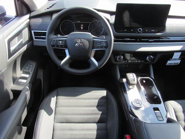 new 2025 Mitsubishi Outlander car, priced at $25,190
