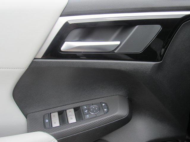 new 2025 Mitsubishi Outlander car, priced at $30,040