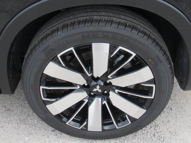 new 2025 Mitsubishi Outlander car, priced at $30,040