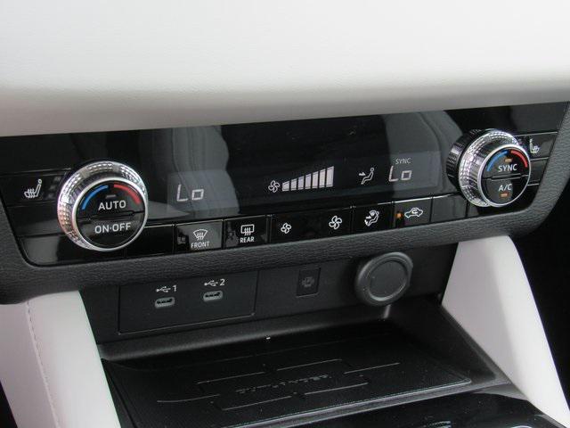 new 2025 Mitsubishi Outlander car, priced at $30,040