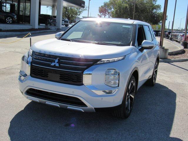 new 2024 Mitsubishi Outlander car, priced at $27,135