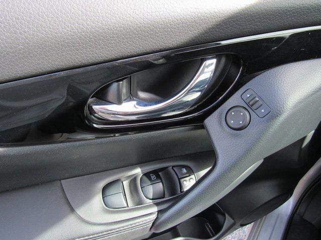 used 2022 Nissan Rogue Sport car, priced at $18,996