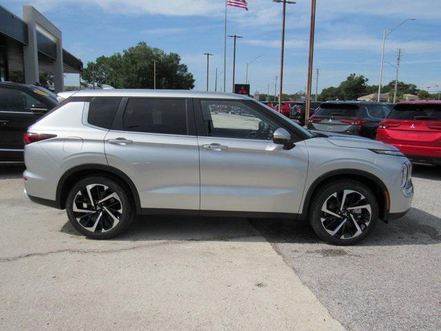 new 2024 Mitsubishi Outlander car, priced at $26,535