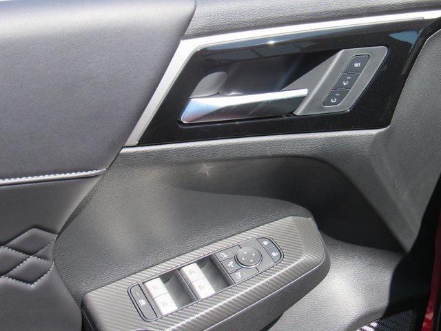 new 2025 Mitsubishi Outlander PHEV car, priced at $43,045