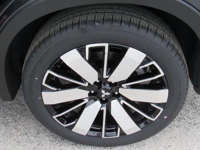 new 2025 Mitsubishi Outlander car, priced at $35,130