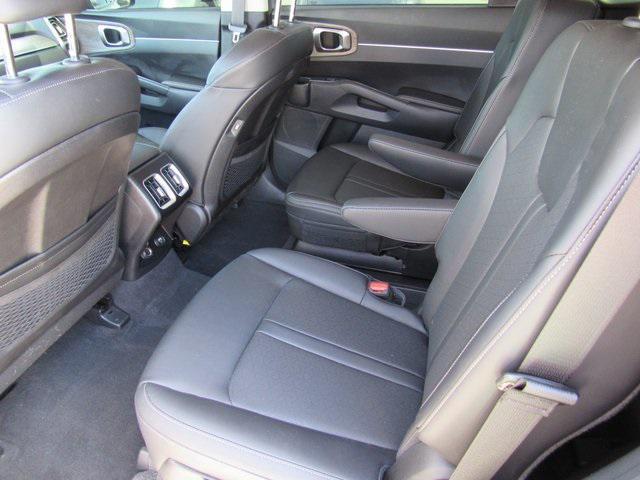 used 2023 Kia Sorento car, priced at $31,997