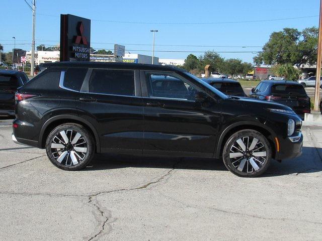 new 2025 Mitsubishi Outlander car, priced at $32,040