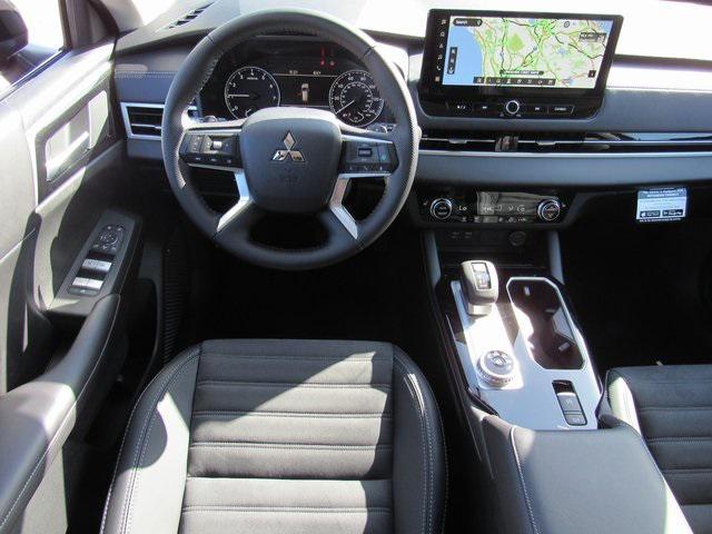 new 2025 Mitsubishi Outlander car, priced at $26,105
