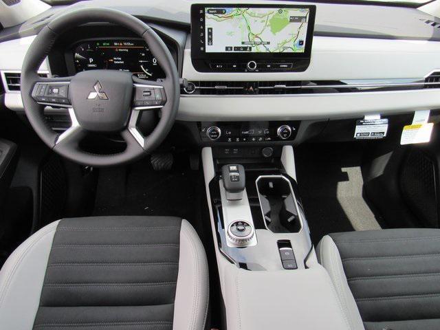 new 2025 Mitsubishi Outlander car, priced at $29,755