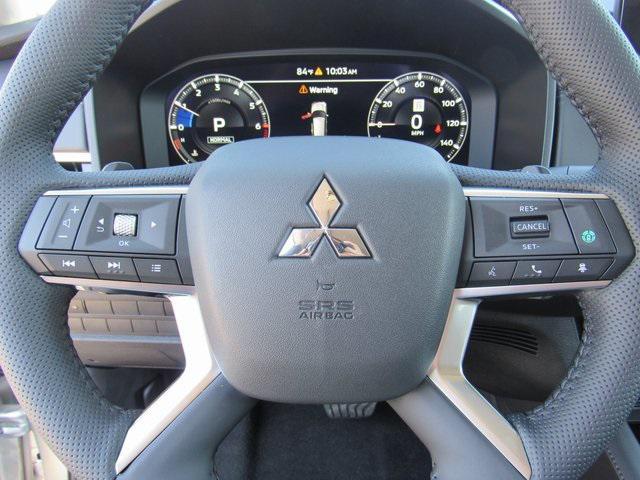 new 2024 Mitsubishi Outlander car, priced at $26,205