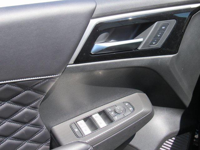 new 2025 Mitsubishi Outlander PHEV car, priced at $41,420