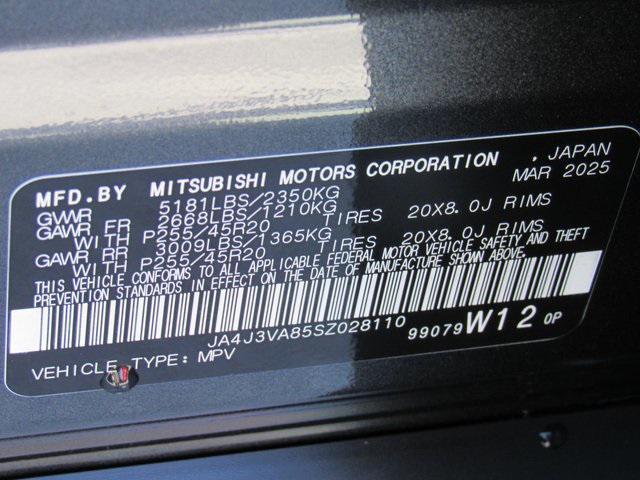 new 2025 Mitsubishi Outlander car, priced at $25,205
