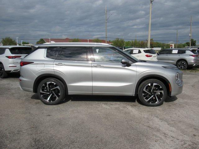 new 2024 Mitsubishi Outlander car, priced at $29,480