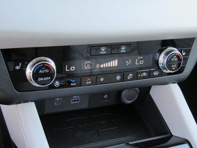 new 2025 Mitsubishi Outlander PHEV car, priced at $43,480