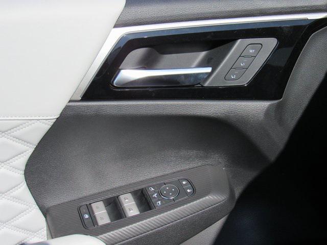 new 2025 Mitsubishi Outlander PHEV car, priced at $43,480