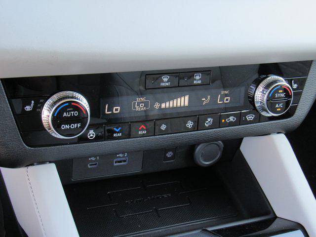 new 2025 Mitsubishi Outlander PHEV car, priced at $42,480