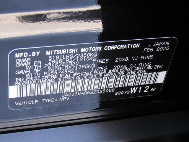 new 2025 Mitsubishi Outlander car, priced at $26,205