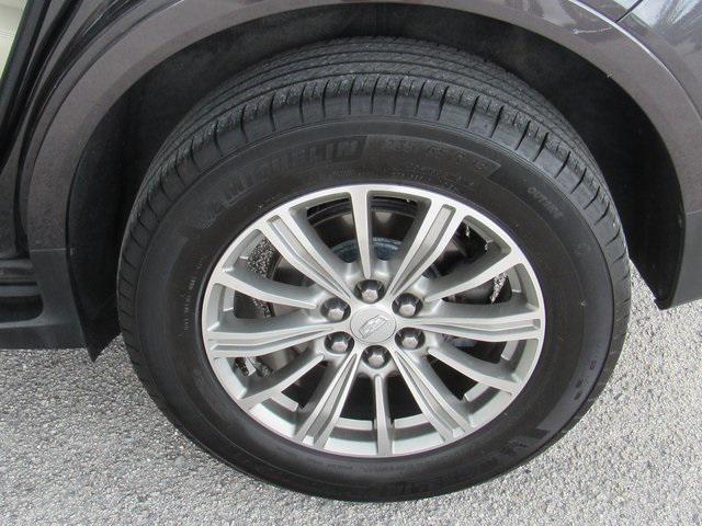 used 2017 Cadillac XT5 car, priced at $14,993