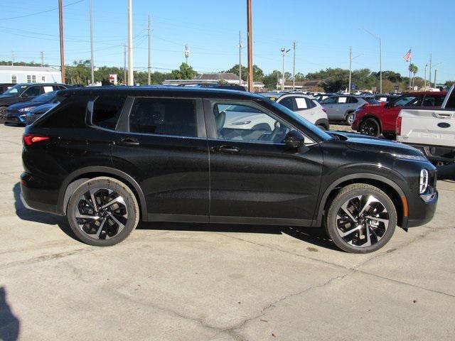 new 2024 Mitsubishi Outlander car, priced at $27,385