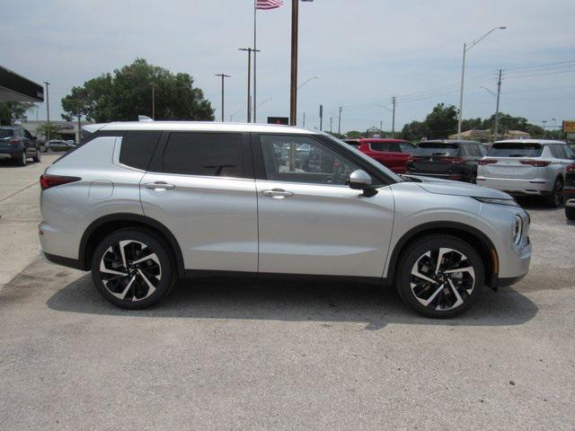 new 2024 Mitsubishi Outlander car, priced at $26,955