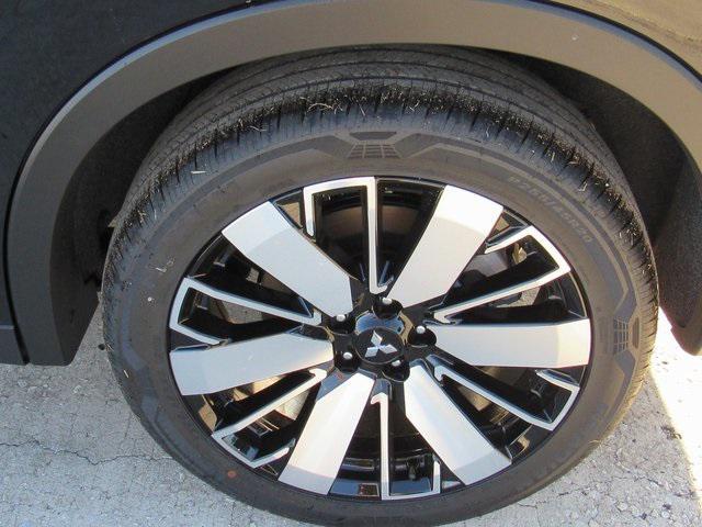 new 2025 Mitsubishi Outlander car, priced at $29,200