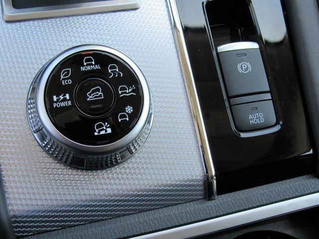 new 2025 Mitsubishi Outlander PHEV car, priced at $40,420